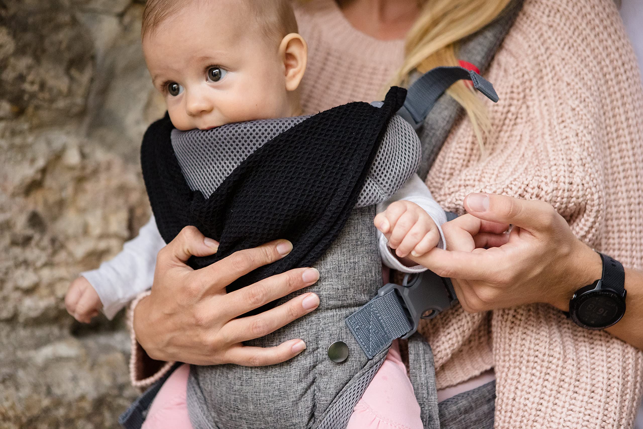 Hawkko 4-in-1 Baby Carrier Newborn to Toddler - All Positions Baby Chest Carrier - Front and Back Carry Baby Carriers - Includes 2-in-1 Bandana Bib - Baby Holder Carrier for 8-32 lbs (Grey Mesh)